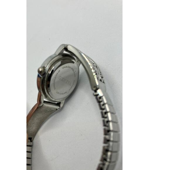 GENEVA Silver Tone Women's Watch Celtic Whimsy Analog Stretch Band Quartz - Picture 6 of 6